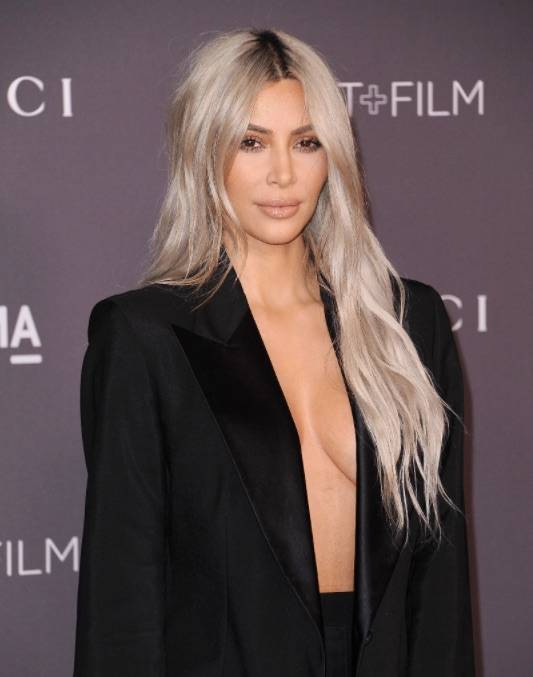 21 Photos Of Kim Kardashian West S Many Hair Changes Thethings