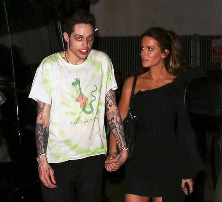 Get 20 Facts About Pete Davidson That Kaia Gerber Wishes Were Swept For Free Get Wallpaper 20 Facts About Pete Davidson That Kaia Gerber Wishes Were Swept Free
