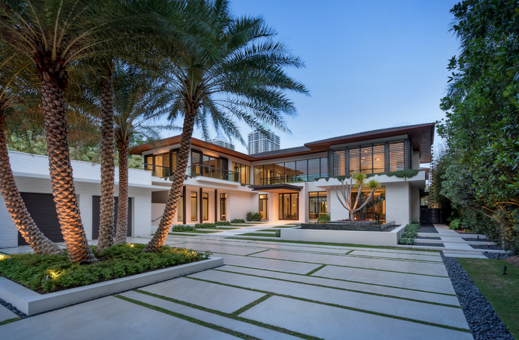 Here Are 20 Photos Of Impressive Homes These Rappers Live In