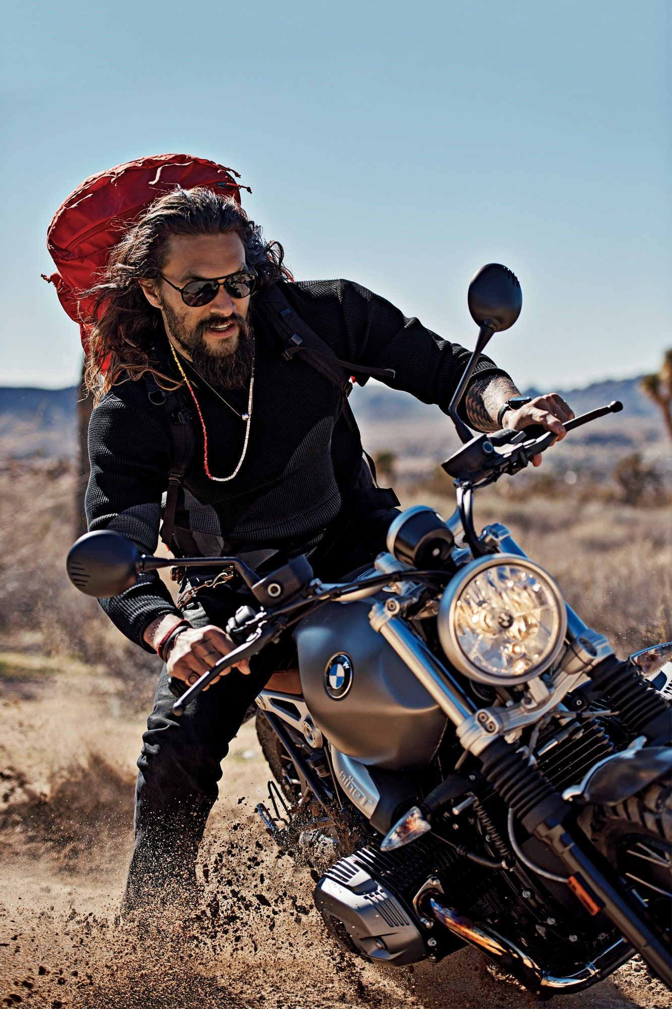 jason-momoa-BMW-R-Nine-T-Scrambler.jpg