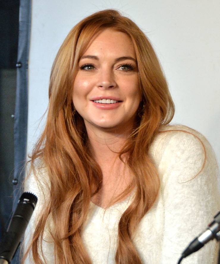 Lindsay Lohan durante una conferenza stampa