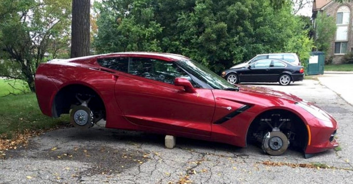 14 Sad Pics Of Sports Cars With Stolen Wheels Thethings