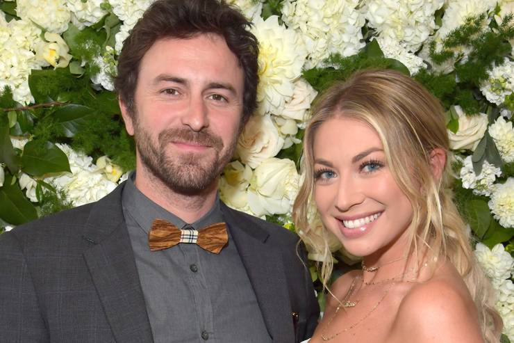 Beau Clark y Stassi celebran su compromiso