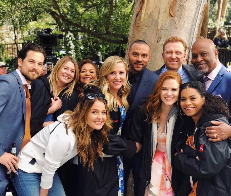 What Went On Behind The Scenes Of Grey S Anatomy Thethings