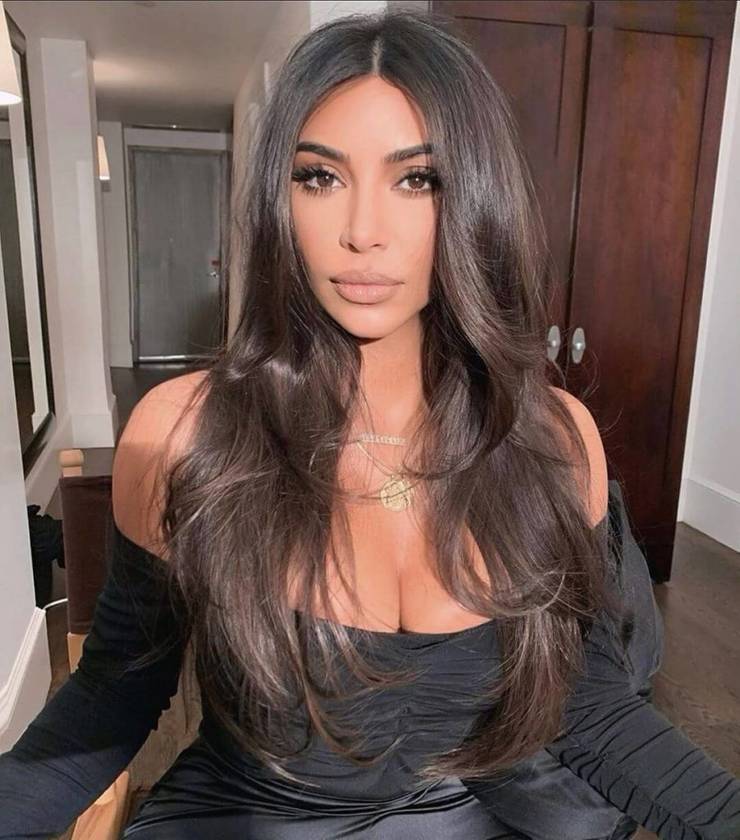 Kim Kardashian S Makeup How Much It Is And Everything Else We Know